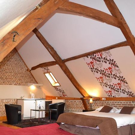 Le Domaine Des Cigognes Hotel Ennevelin Eksteriør billede