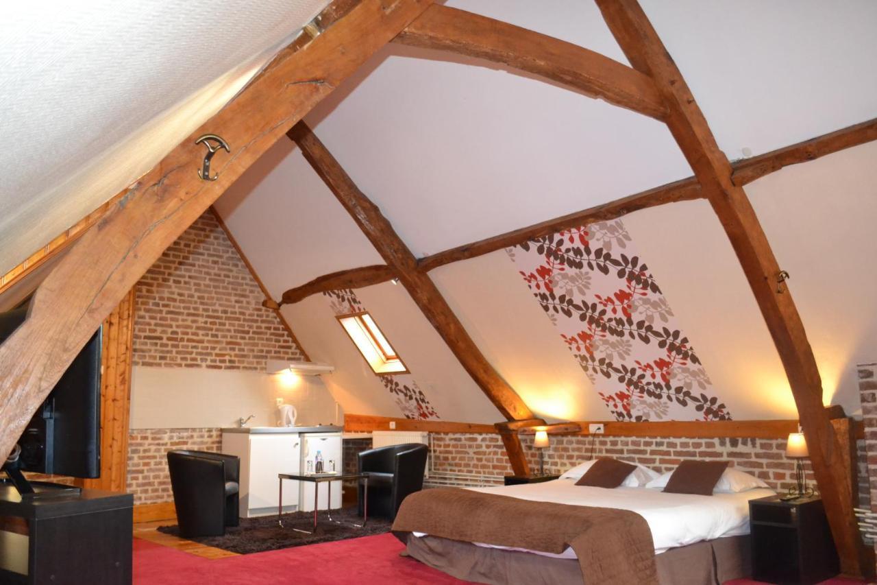 Le Domaine Des Cigognes Hotel Ennevelin Eksteriør billede