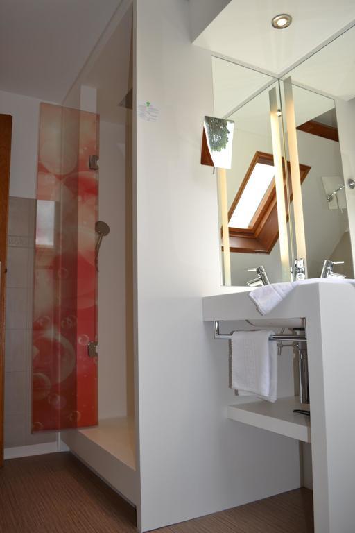 Le Domaine Des Cigognes Hotel Ennevelin Værelse billede