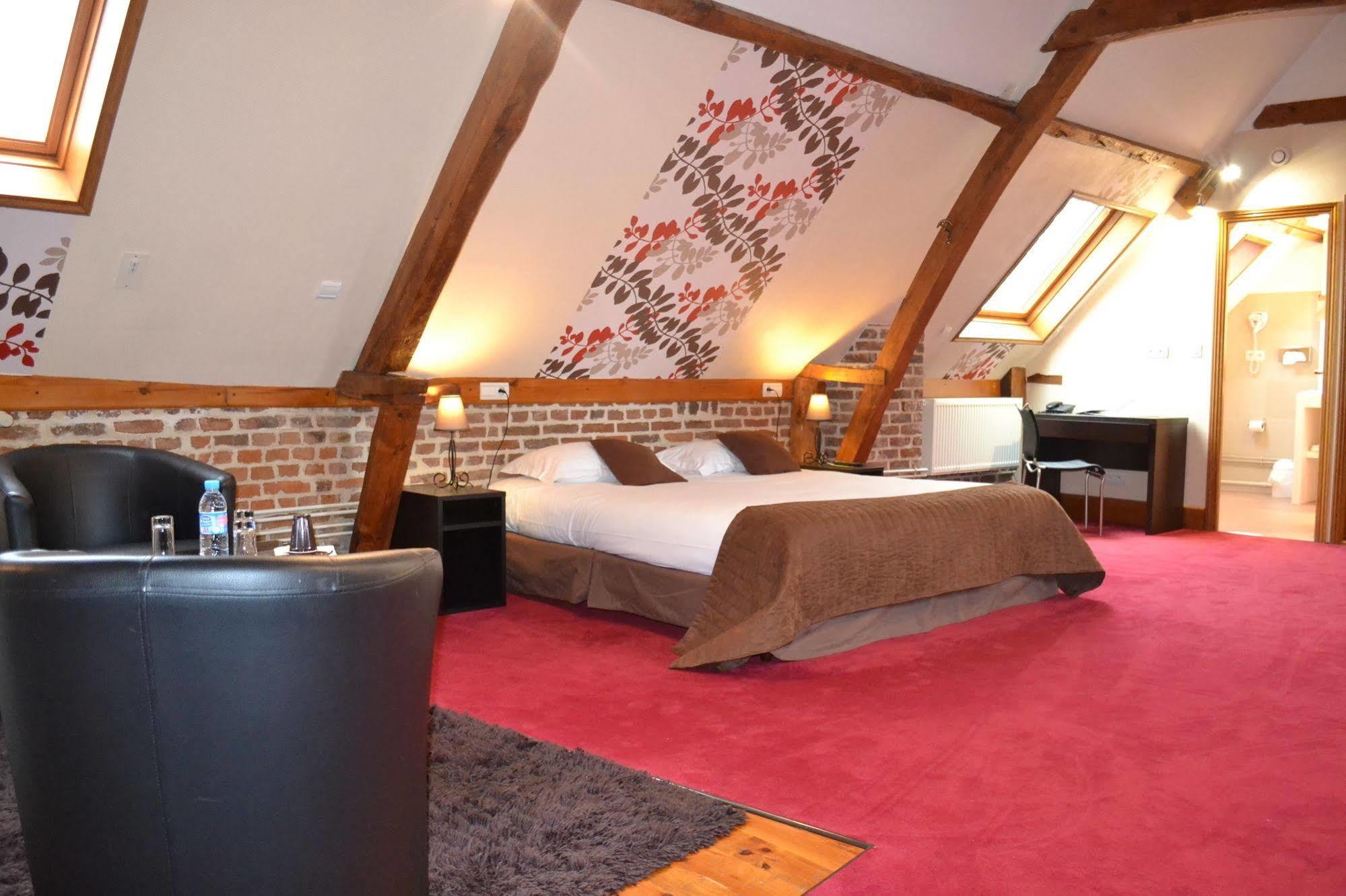 Le Domaine Des Cigognes Hotel Ennevelin Eksteriør billede